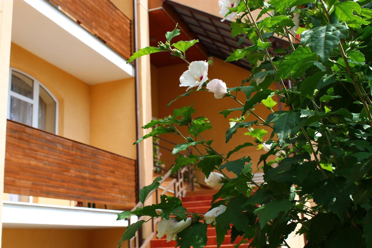 Gortenziya Hotel Поляна Екстериор снимка